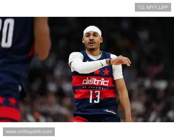 乔丹·普尔利用无球跑动提升三分效率，拉开勇士外围火力差距